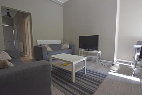 2 bedroom ground floor flat to rent - 98 Raleigh Street Nottingham NG7