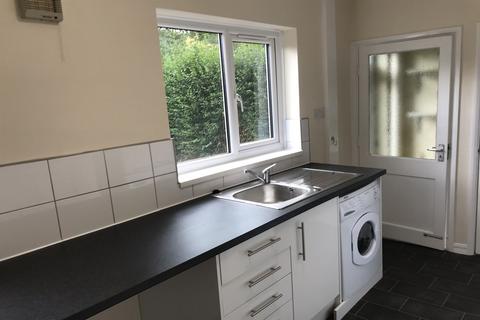 2 bedroom terraced house to rent, Olton Avenue, Lenton Abbey, NG9 2SQ