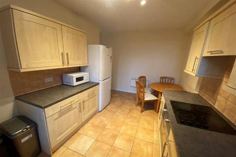 2 bedroom apartment to rent, High Road, Beeston, NG9 2LN