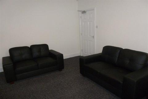 5 bedroom detached house to rent - Charnock Avenue, Wollaton, NG8 1AG