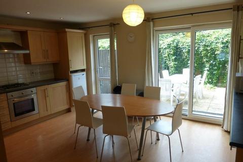 Hungerton Street, Lenton, NG7 1HL