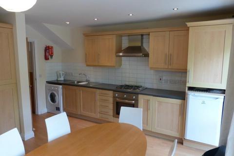 6 bedroom terraced house to rent, Hungerton Street, Lenton, NG7 1HL