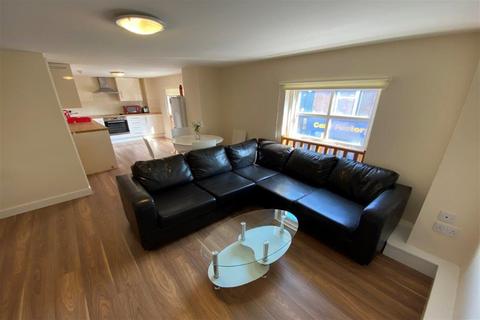 2 bedroom apartment to rent, F2 63-65 High Road, Beeston, NG9 2JQ