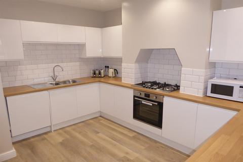 4 bedroom house share to rent, Marlborough Road, Beeston, NG9 2HG