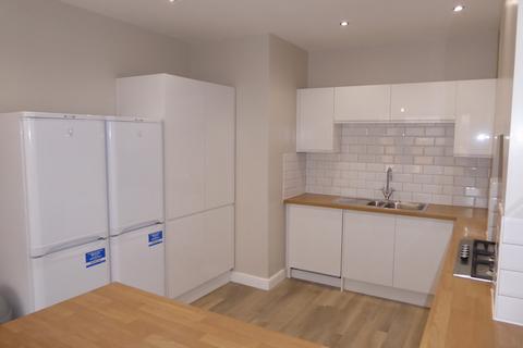 4 bedroom house share to rent, Marlborough Road, Beeston, NG9 2HG