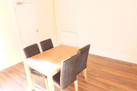 undefined, Queens Road, Beeston, NG9 2FE