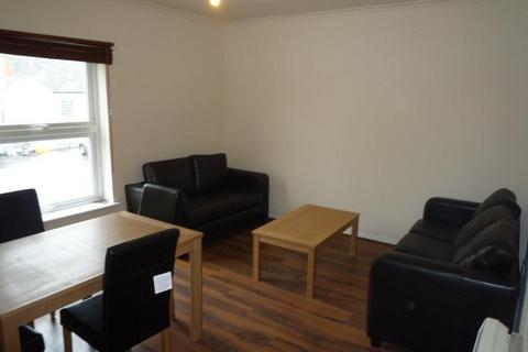 undefined, Queens Road, Beeston, NG9 2FE