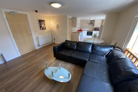 2 bedroom apartment to rent, F1 63-65 High Rd, Beeston, NG9 2JQ