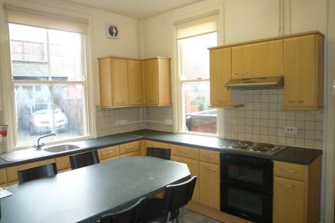 6 bedroom terraced house to rent - Castle Boulevard, City, NG7 1FE