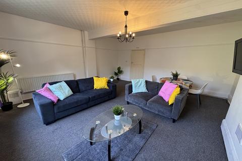 undefined, High Road, Beeston, NG9 2JP