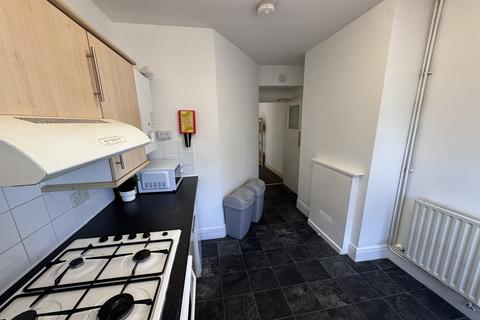 undefined, High Road, Beeston, NG9 2JP