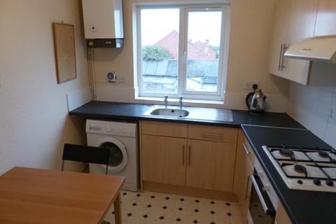 3 bedroom apartment to rent, High Road, Beeston, NG9 2LF