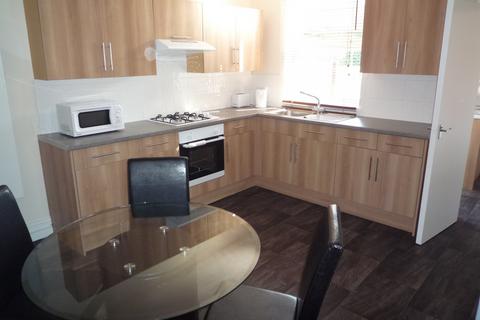 3 bedroom end of terrace house to rent, Humber Road, Beeston, NG9 2EX