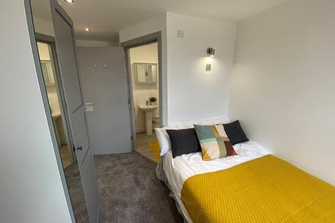 1 bedroom in a house share to rent - Mooregate House, Beeston, NG9 1FX