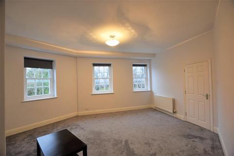 3 bedroom apartment to rent, Green Lane, Northwood