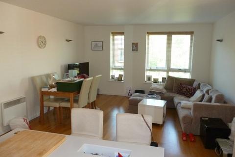 1 bedroom apartment to rent, Hillcrest Road, South Woodford E18