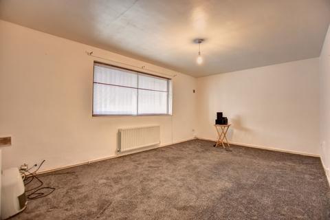 2 bedroom ground floor flat to rent, Allendale Road, Farringdon