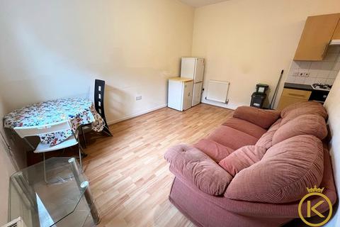 2 bedroom flat to rent - St. James's Road, Southsea