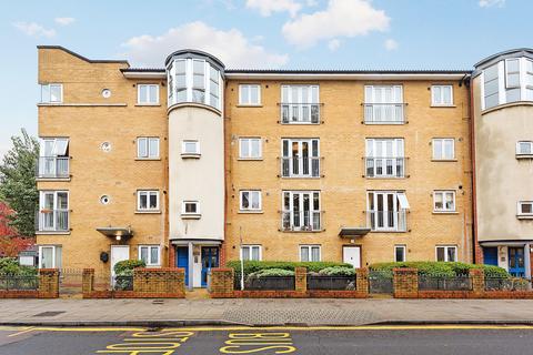 1 bedroom apartment to rent, Eastway, London E9