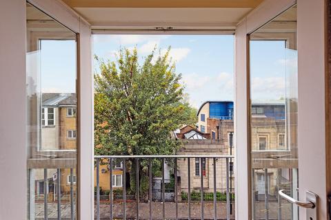 1 bedroom apartment to rent, Eastway, London E9