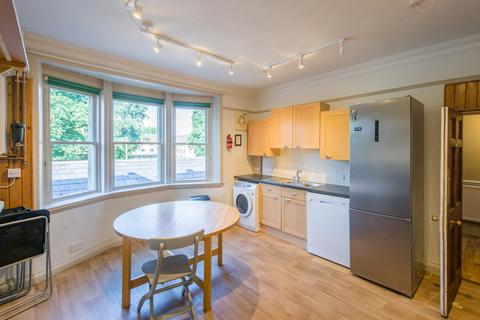 3 bedroom maisonette to rent, Claverton Buildings, Widcombe, Bath