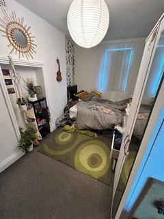 5 bedroom flat to rent, Whiteladies Road, Clifton, Bristol BS8