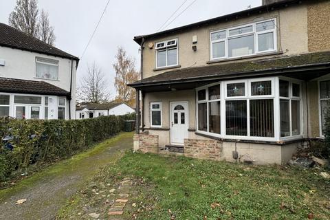 3 bedroom semi-detached house to rent, Chirton Grove, Leeds, West Yorkshire, LS8