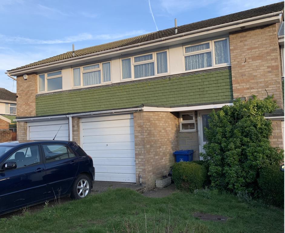 Marlborough Road, Maidenhead, SL6 3 bed semidetached house £1,600