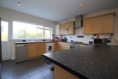 8 bedroom house share to rent - Knightthorpe Road, Loughborough, LE11