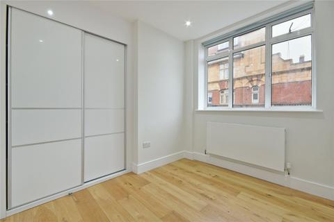 2 bedroom flat to rent, High Road, North Finchley, N12