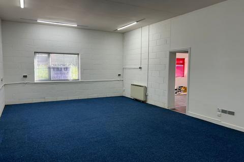 Warehouse to rent, Unit 2, Ashwellthorpe Industrial Estate, Norwich, Norfolk, NR16 1ER