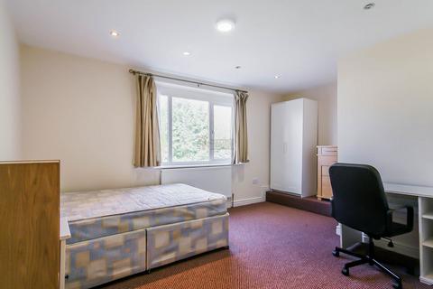 7 bedroom terraced house to rent, Bournbrook Road, Birmingham B29