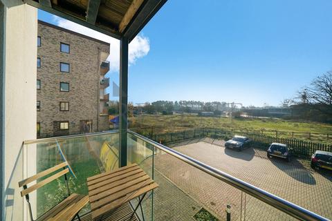 2 bedroom apartment to rent, Willow Court, Cambridge Road, KT1