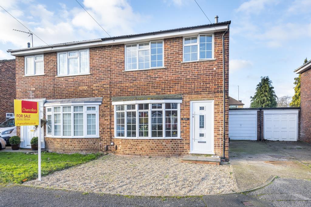 The Rowans, SunburyOnThames, TW16 3 bed house £425,000