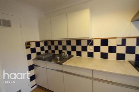 1 bedroom flat to rent, Enfield Close, UB8