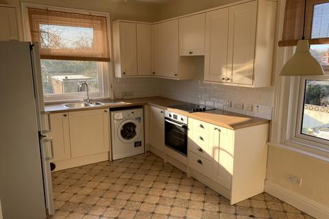 1 bedroom flat to rent, Enborne Road, Newbury RG14