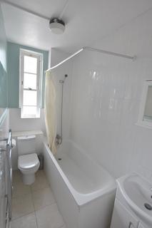 2 bedroom flat to rent, The Square, Fulham Palace Road, London W6