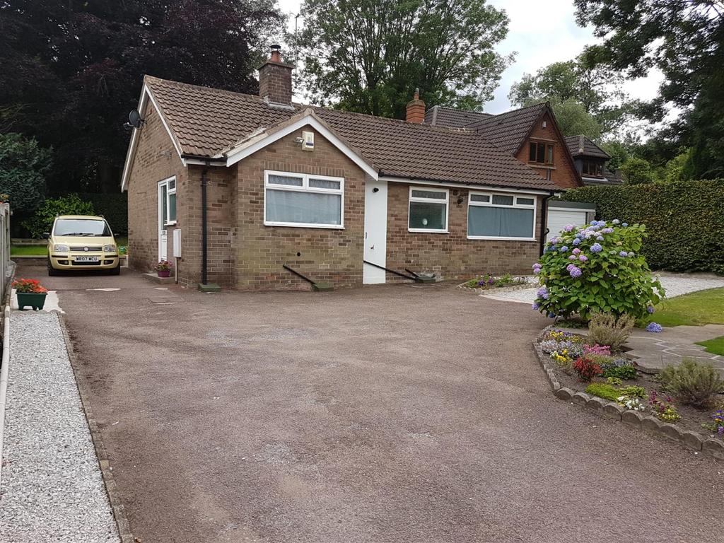 Lancaster Road, Newbold, Chesterfield, S41 8TR 2 bed detached bungalow