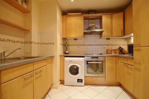 2 bedroom apartment to rent, Oriental Road, Woking, Surrey, GU22