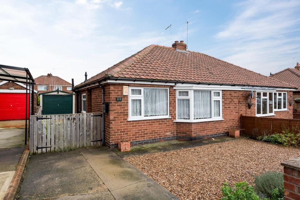 Anthea Drive, Huntington, York 2 bed bungalow £190,000