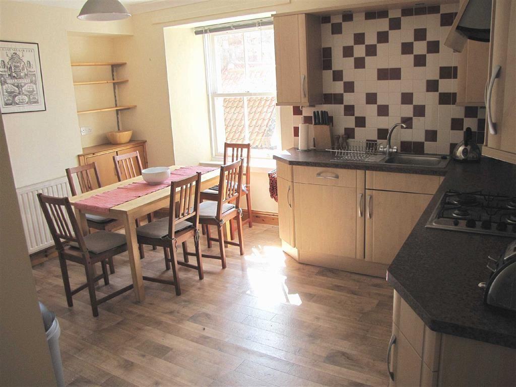 James Street, Cellardyke, Fife 3 bed flat £695 pcm (£160 pw)