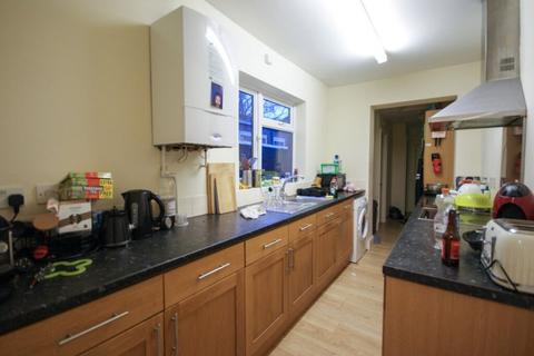 7 bedroom terraced house to rent, Dawlish Road, Birmingham B29