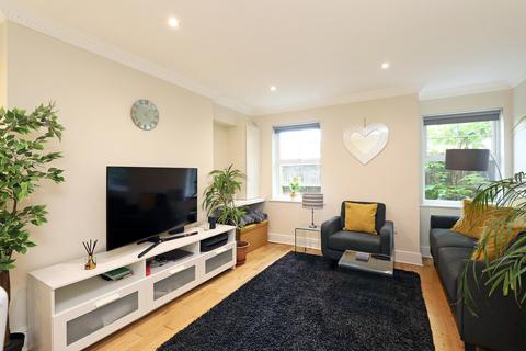 1 bedroom ground floor flat to rent, Kings Road, Richmond