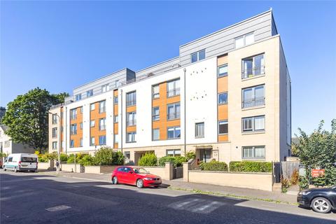3 bedroom apartment to rent, Bellevue Road, Bellevue, Edinburgh