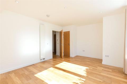 3 bedroom apartment to rent, Bellevue Road, Bellevue, Edinburgh