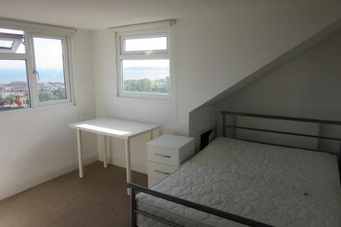 3 bedroom end of terrace house to rent, Edgeware Road, Uplands, Swansea.  SA2 0NA