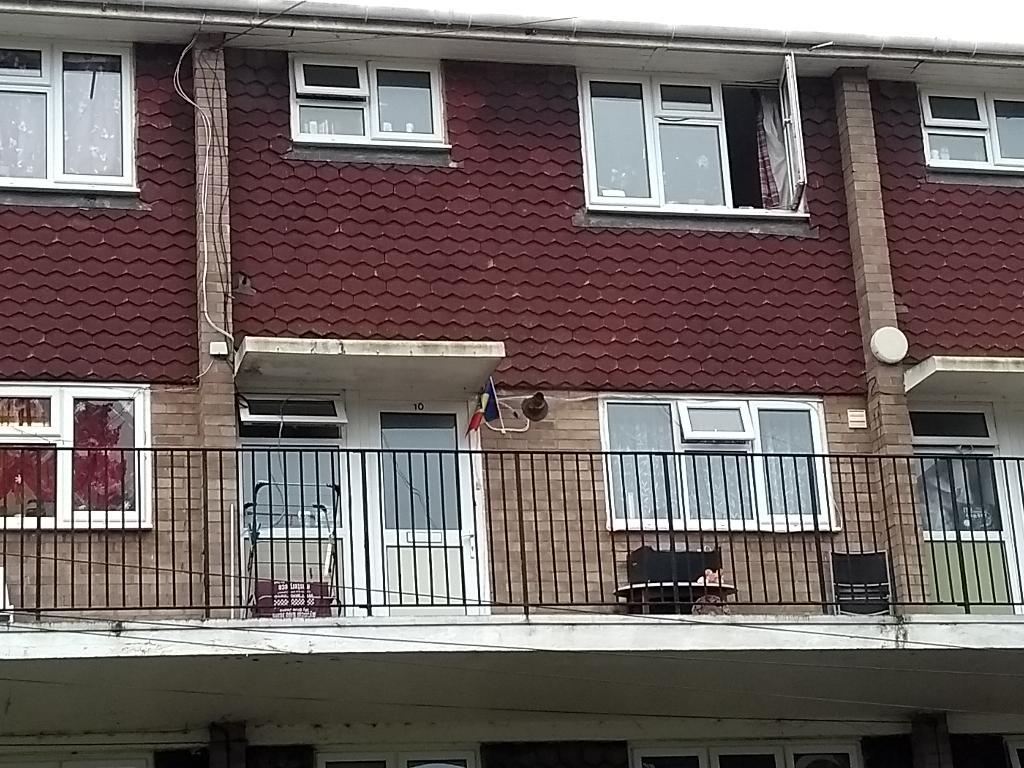 Kildare Close, Bordon GU35 2 bed flat to rent £895 pcm (£207 pw)