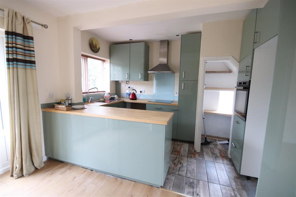 Hilda Street, Leigh, WN7 5DG 3 bed semidetached house £130,000