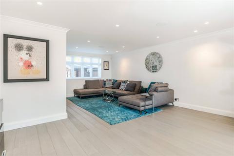 1 Hampton Close, London, SW20 0RY