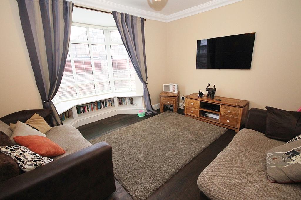 Hallfields Road, Warrington, WA2 3 bed end of terrace house £260,000